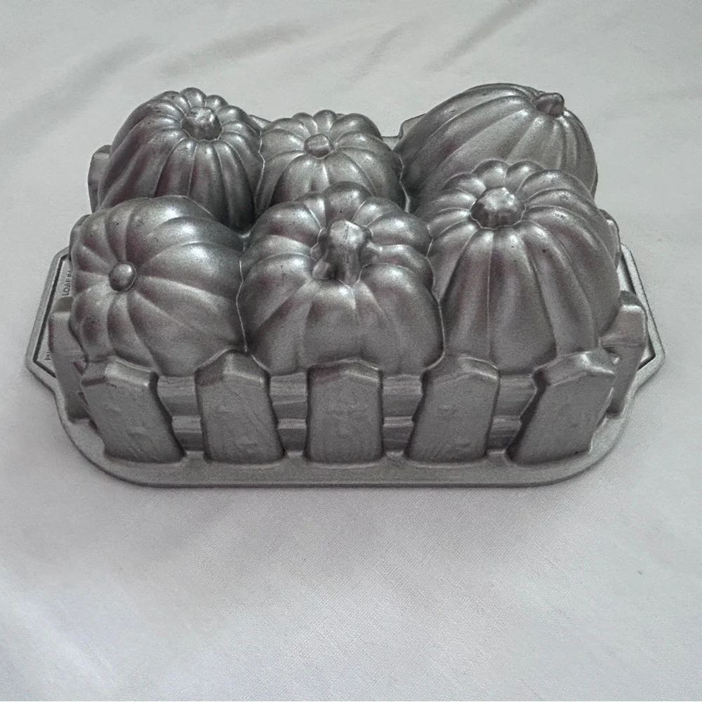 Nordic Ware Pumpkin Loaf Pan
